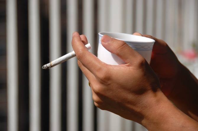 bahaya minum teh, kanser perut, bahaya teh tarik, keburukan minum teh, kanser esofagus