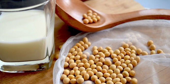 Soy As A Milk Alternative: Pros And Cons Of Using Plant-Based Milks