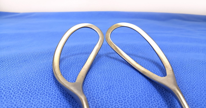 Forceps Delivery: What Mums-to-Be Should Know About the Procedure and Risks