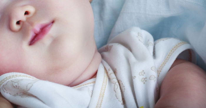 6-month-old Baby Dies After Family Feeds Him Honey: Botulism in Babies