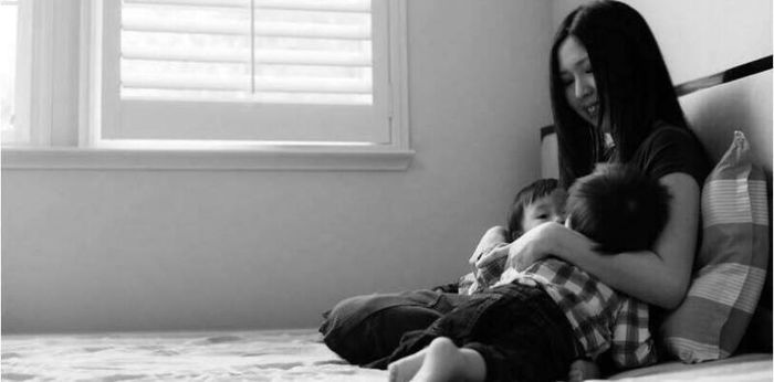 A Singaporean mum's story of tandem nursing and extended breastfeeding