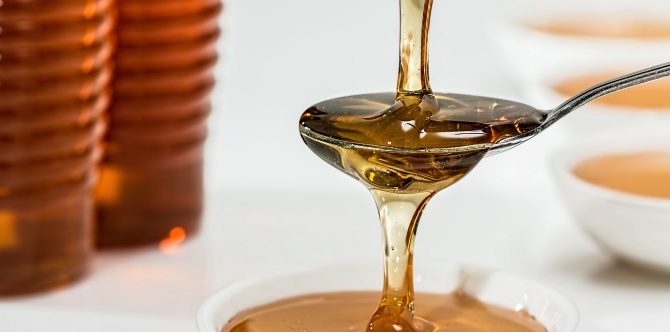 Health Experts Say Honey Is Better Than Antibiotics to Treat Cough