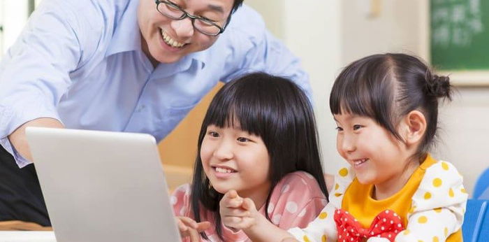 8 Bilingual immersion preschools in Singapore for your child