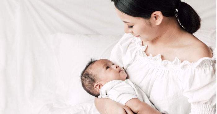 Are You Carrying Your Baby Right? Here's How Not to a Hold a Baby