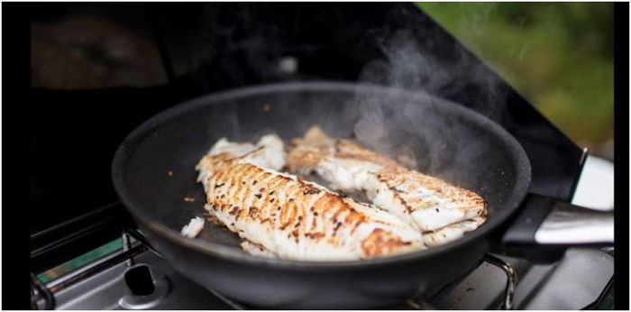 11-Year-Old boy dies after smell of cooking fish. Can you be allergic to smells of foods?