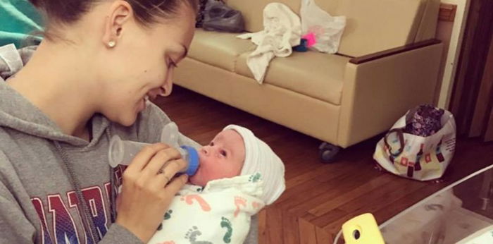 My Newborn Baby Brother Drank My Breast Milk First & I Couldn't Be Happier