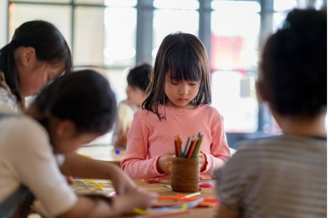 According To New Study, Attractive Students Perform Better In School