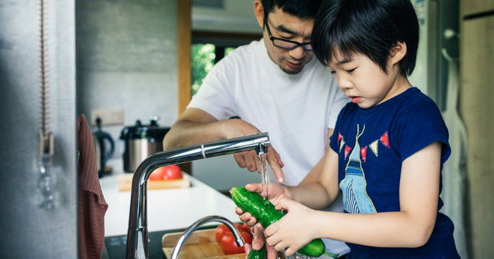 Is There a Need to Disinfect Groceries? WHO Says 'No'