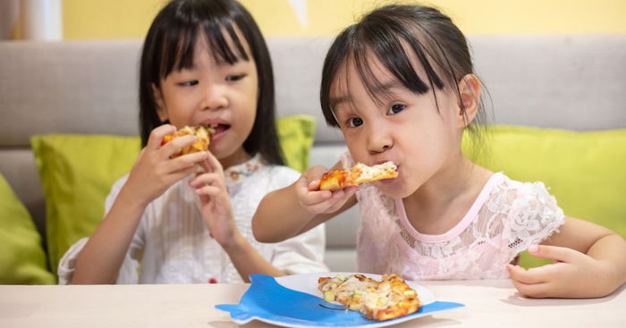 Healthful Ways To Tackle Your Child’s Constant Homeschool Snacking