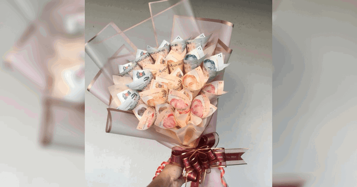 Man Gives Wife S$1,000 Cash Bouquet for Wedding Anniversary