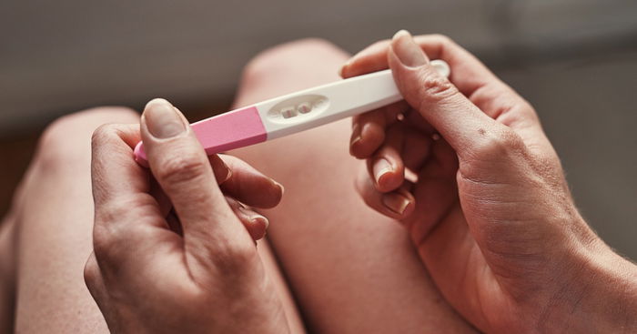 10 Pregnancy Symptoms You'll Have Before a Positive Pregnancy Test