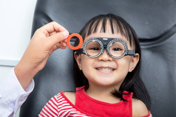Short Sightedness Symptoms: 9 Important Signs That Your Child May Have Myopia