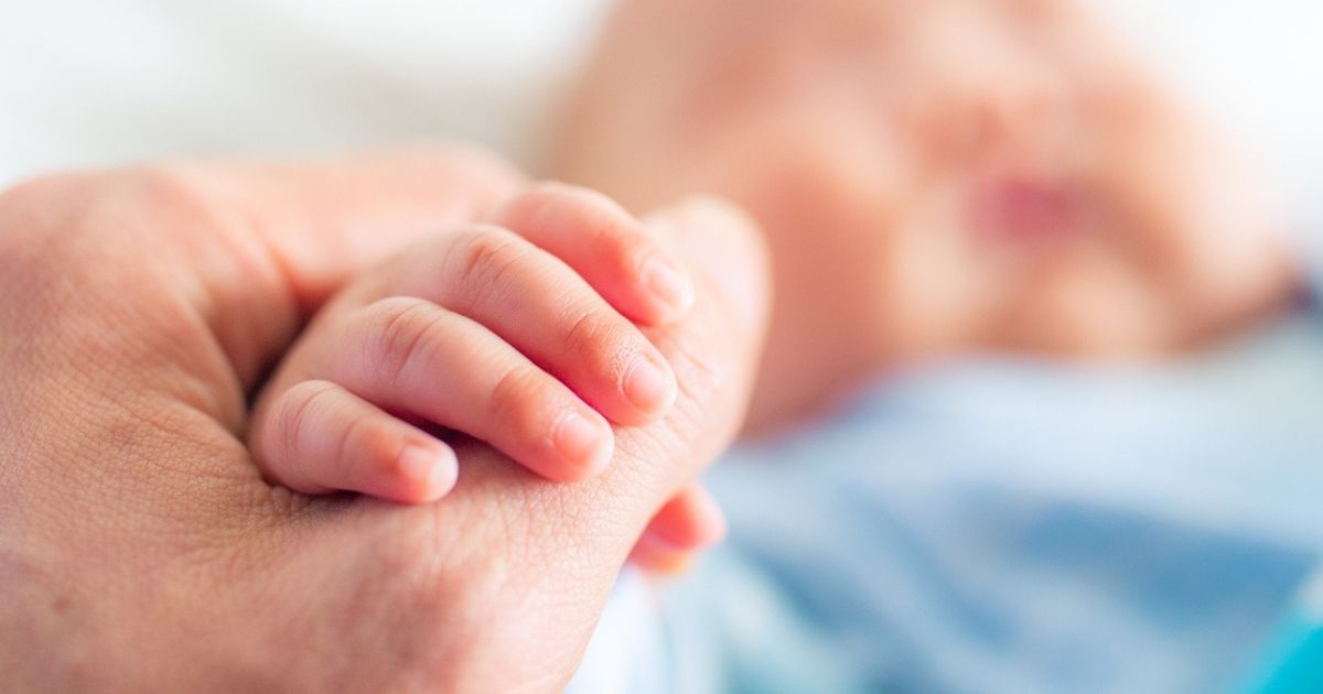 Skin-To-Skin Contact With Dad Has Benefits For Cesarean-Born Babies