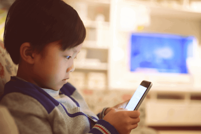 How to Manage Screen Dependency Disorder in Children