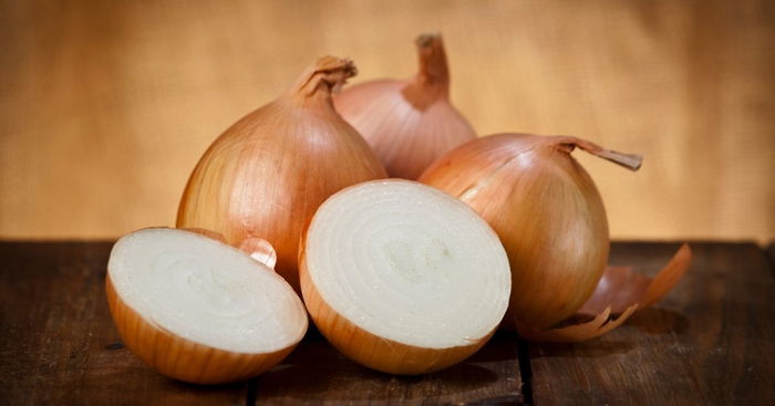 Do Onions Placed In A Room Keep Infections At Bay? You'll Be Surprised To Know The Truth!