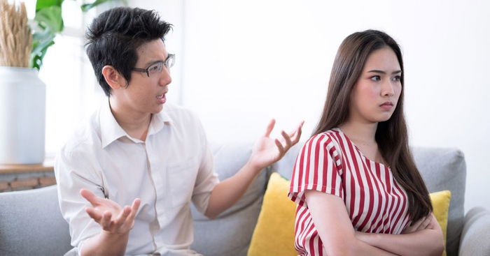 Mum-To-Be Is Furious At Her Husband’s Reaction To Their Gender Reveal