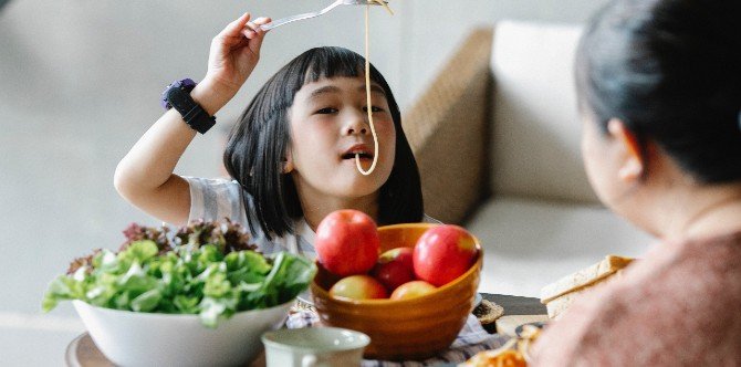 Want Your Kids To Follow Intuitive Eating Exercise? Try These 4 Practical Tips