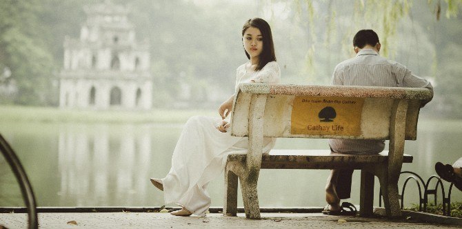 5 Warning Signs Your Partner Is An Intimacy Anorexic