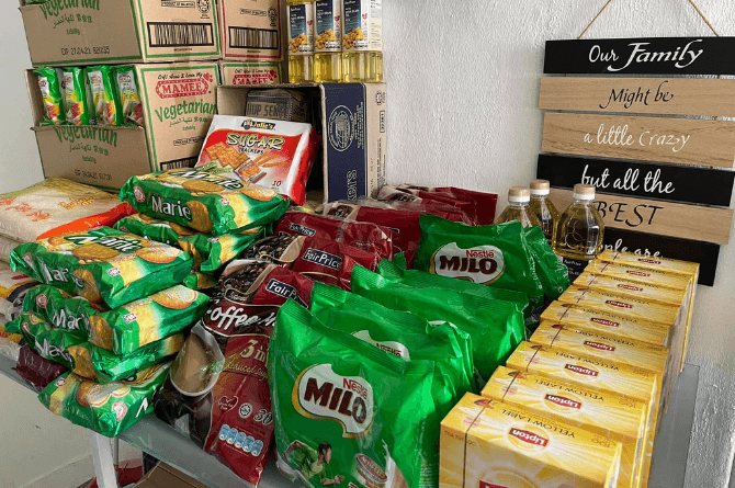 This Made My Day: Family Sets Up Ramadan Gifting Store Outside Tampines HDB Home For Those In Need