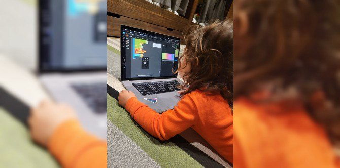 Mark Zuckerberg Says Teaching His 3-year-old Daughter To Type Was A Test Of Patience