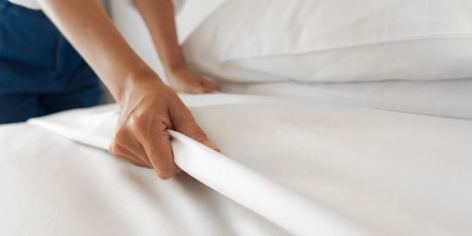 5 Health Hazards You Invite When You Don't Wash Bedsheets Regularly