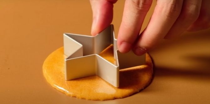 The Two Ingredient Honeycomb Candy Recipe You Must Try At Home