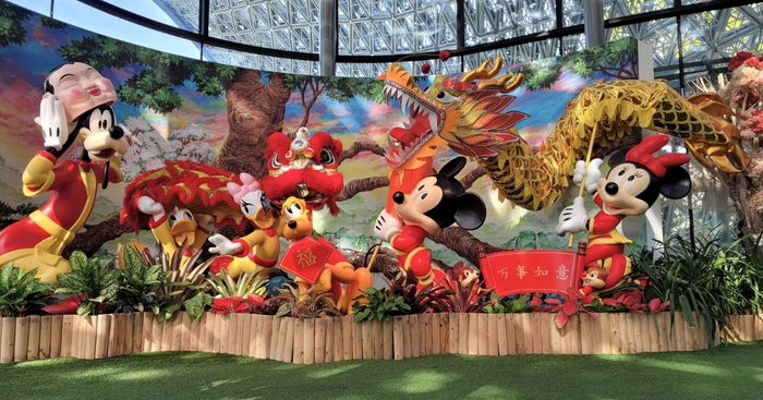 Celebrate the Golden Moments With XM’s 4-Metre Tall Mickey & Friends' Joy of Festival Displays at Gardens by the Bay