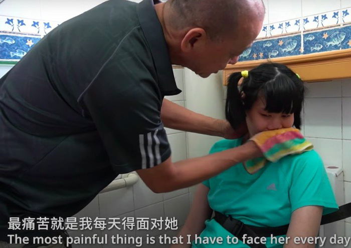 ‘There’s No Choice’: This Singaporean Father Had to Help His Daughter, 30, Shower and Deal With Her Menses