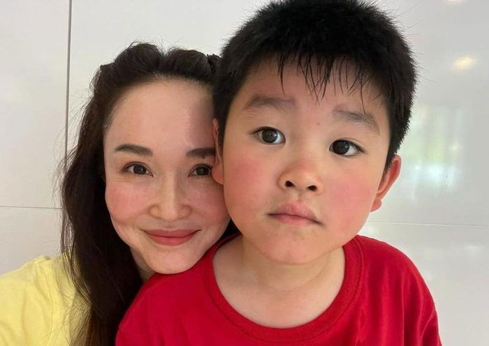 Fann Wong and Christopher Lee Returned From Maldives Holiday After Only 1 Day Because She Missed Zed