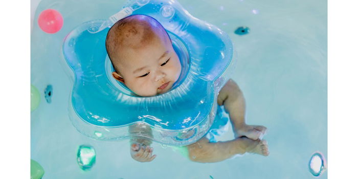 A Quick Guide Before Going for a Swim With Your Baby