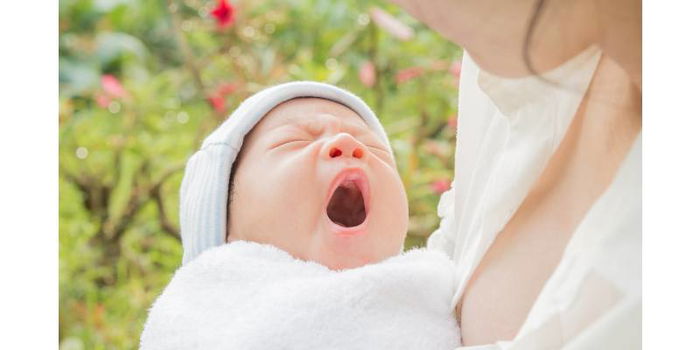 The How’s and Why’s of Newborn Sunbathing