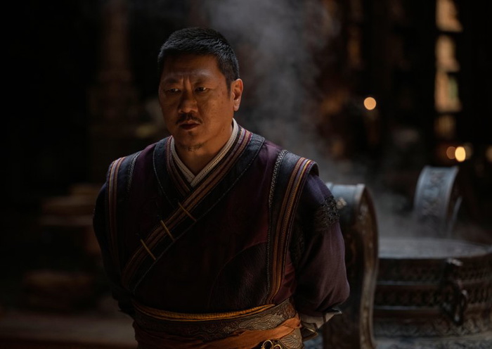 Doctor Strange 2: Benedict Wong Tells 16-Year-Old Xochitl Gomez Its Not Okay to Accept Online Hate for Her LGBTQ Character