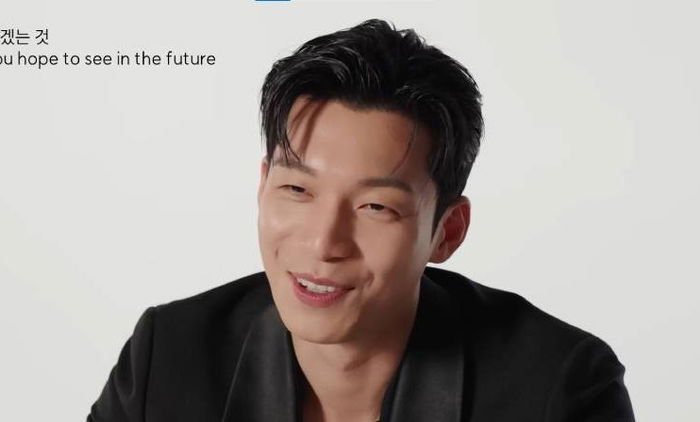 Hottie Wi Ha-jun Wants To Grow Old in a ‘Sexy Way’