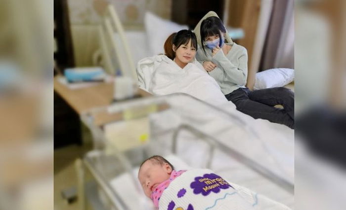 'Happy Birthday Jan Jan': Jayley Woo Gives Birth