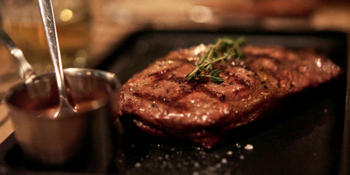 Sink Your Teeth into 2023's Sizzling Steakhouse Singapore Scene