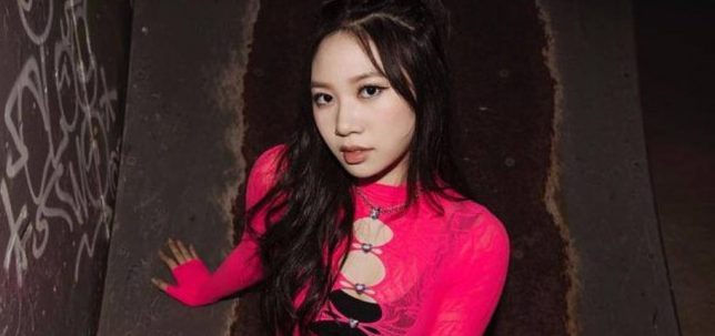 Donnie Yen’s Daughter Jasmine Performs Debut Single for the 1st Time in Singapore