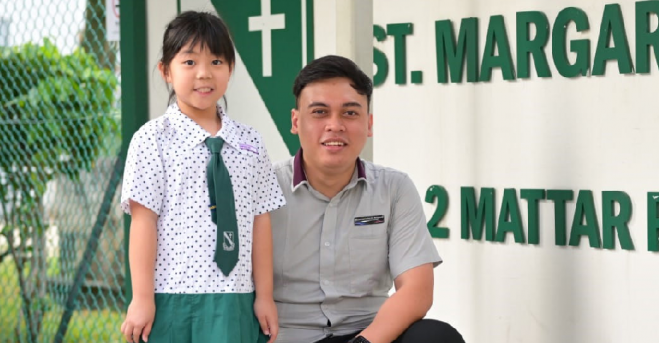 This Made My Day: Train Station Staff Accompanies 6-Year-Old Girl to School After She Loses Sister in Crowd