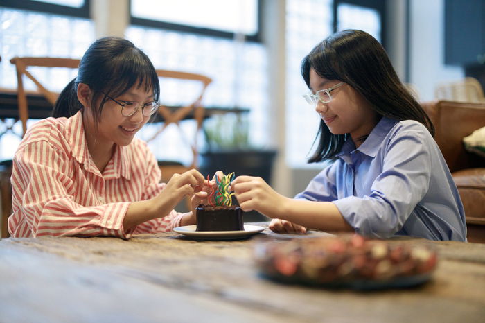How to Foster Better Sibling Relationships: Collaboration Over Competition