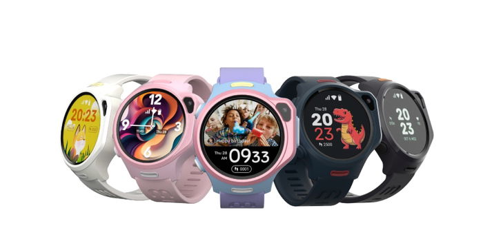Myfirst Takes Social Fun to the Next Level With Myfirst Circle 2.0 App (Plus a New Smartwatch and a Digital Frame to Get Grandparents Into the Circle)