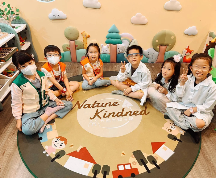 Nature Kindred: Nurturing Family Bonds Amidst Nature's Bounty