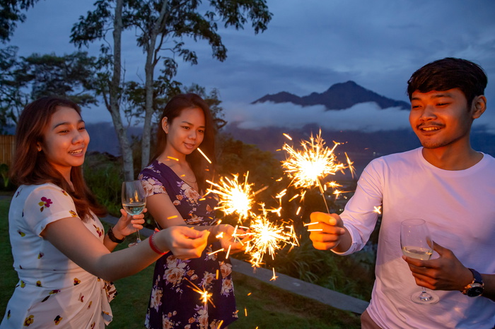 Where to Ring in 2024: Top New Years Eve Celebrations in Singapore