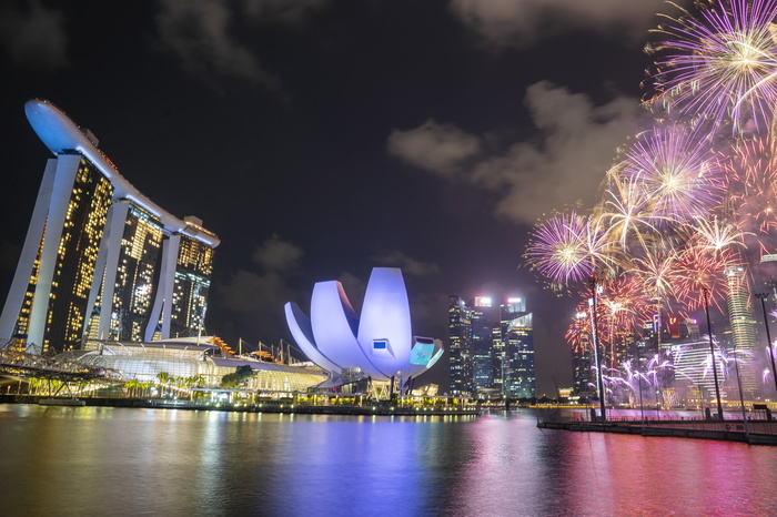 Where to Ring in 2024: Top New Years Eve Celebrations in Singapore