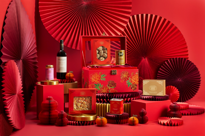 Celebrate Chinese Lunar New Year with Sumptuous Dinners in Singapore