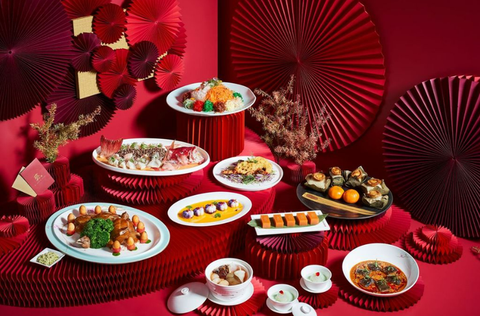 Celebrate Chinese Lunar New Year with Sumptuous Dinners in Singapore