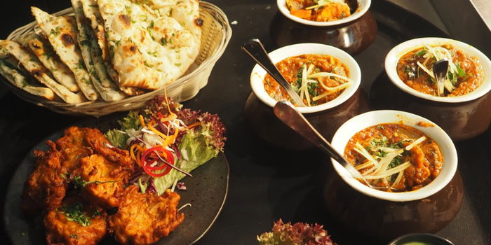 Celebrate Chinese Lunar New Year with Sumptuous Dinners in Singapore