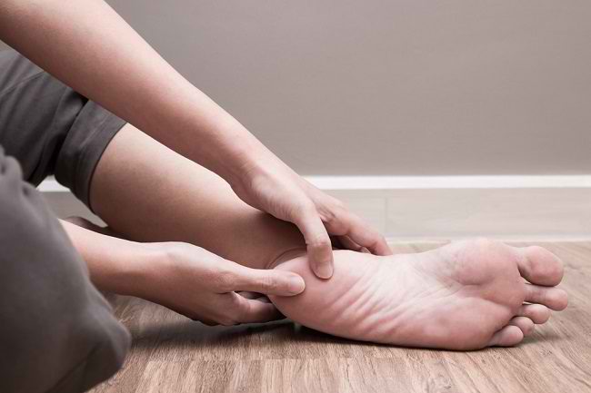 Causes of Heel Pain in Women and How to Overcome It
