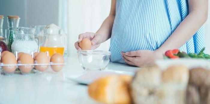 Eating Raw Eggs During Pregnancy, Is It Beneficial or Dangerous?