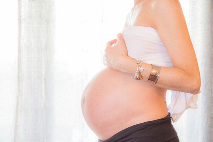 How many weeks does the belly reduce? How many months does the belly reduce? Pregnancy, low belly, is the belly reducing close to delivery?