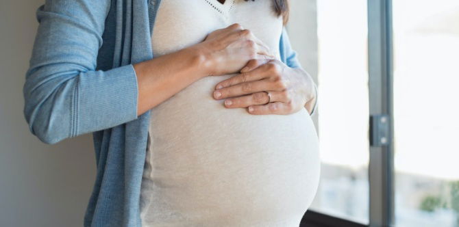 What type of vaginal discharge occurs during pregnancy? Follow these 10 tips to avoid vaginal infections during pregnancy