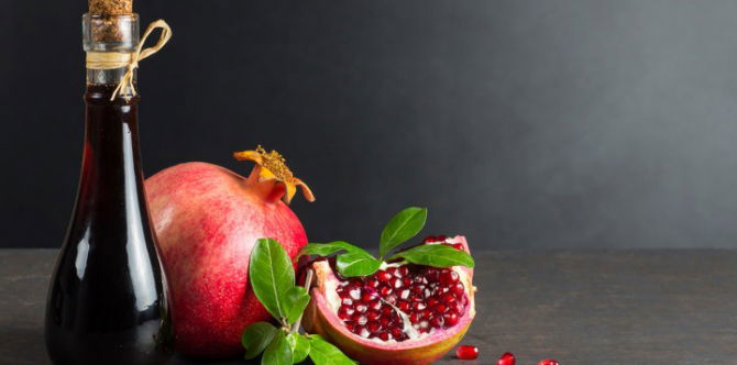 Pomegranate Extract for Pregnant Women: Benefits, How to Take & Side Effects